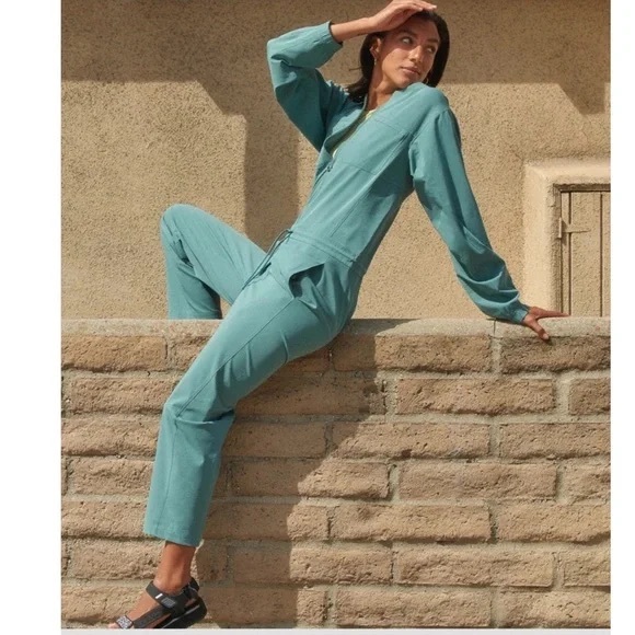 lululemon athletica Pants - NWT Lululemon Ventlight Zippered Jumpsuit